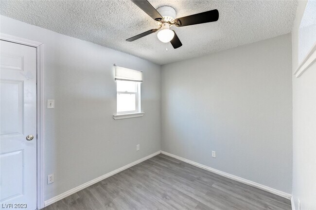 Building Photo - 1306 Rexford Pl