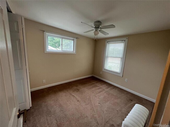 Foto del edificio - 167 N Elm St