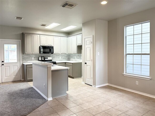 Foto del edificio - 38 Blue Creek Pl