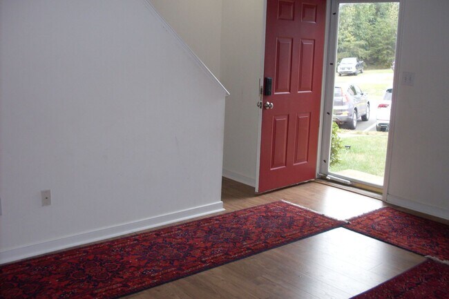 Foto del edificio - Beautiful Townhome in Stone River
