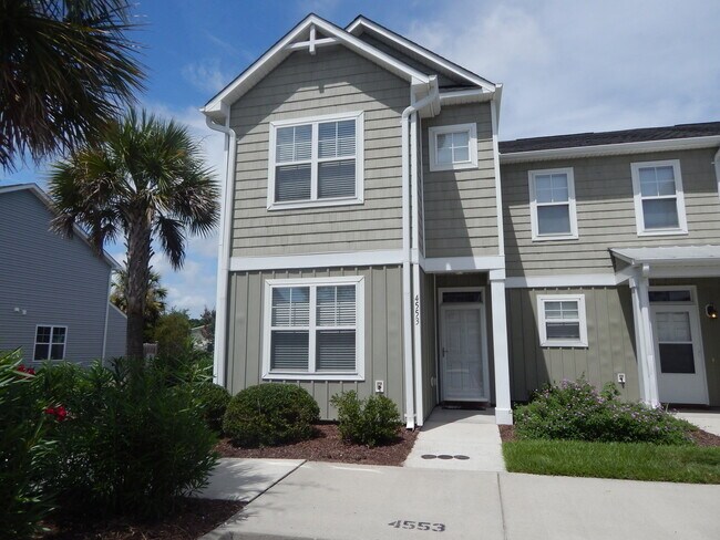 Foto del edificio - End Unit 3 Bedroom/3 Bath in Saylor's Watc...