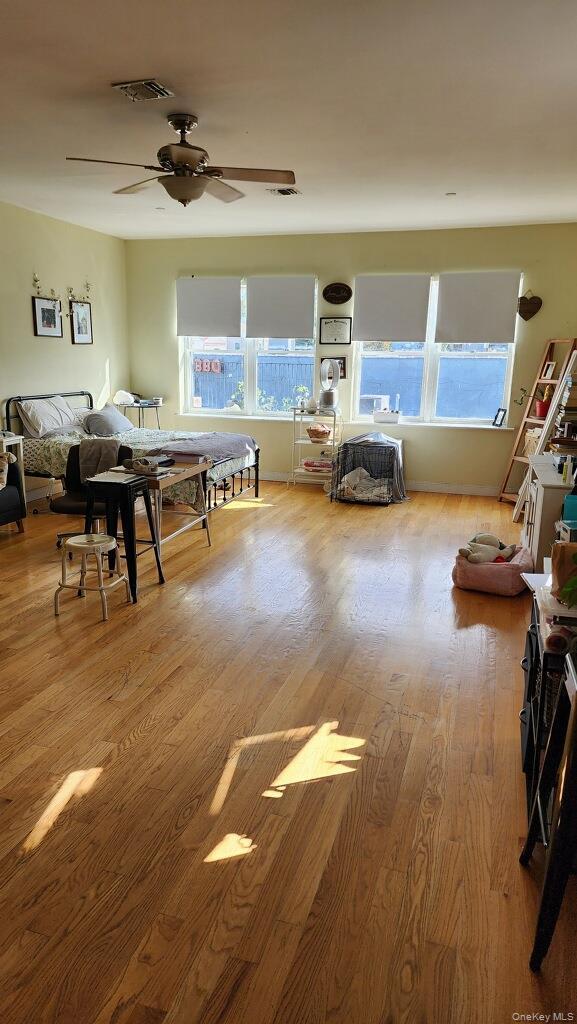 Building Photo - 292 Main St