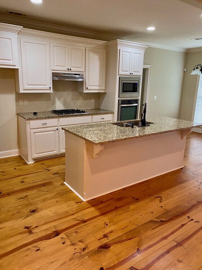 Building Photo - 3 bed, 2 bath for rent in Germantown Schoo...