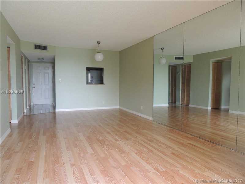 Foto principal - 7860 NW 50th St