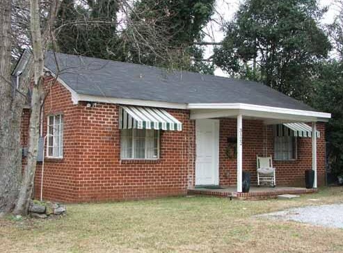 Primary Photo - 3122 Ridge Ave