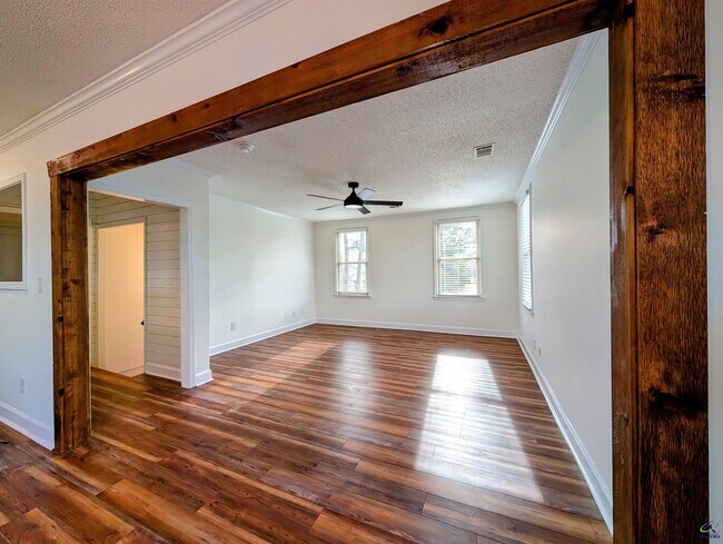 Foto del edificio - 1108 Washington St