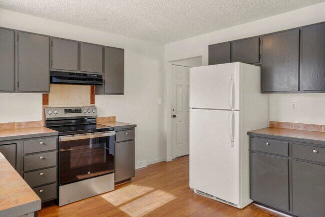 Foto del edificio - 2504 W 26th Street Rd