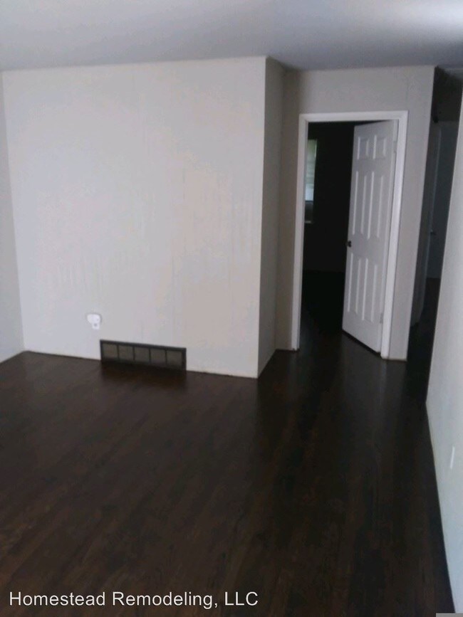 Foto del edificio - 2 br, 1 bath House - 9420 East 13th S.