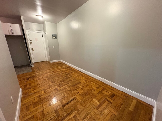 Building Photo - 480 Concord Ave