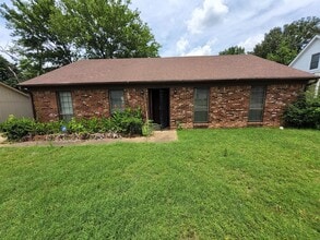 Building Photo - 6100 Gascony Dr