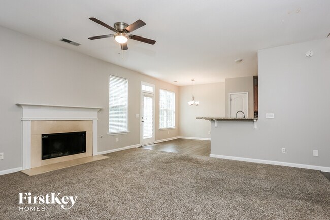 Foto del edificio - 104 Shadow Creek Ct