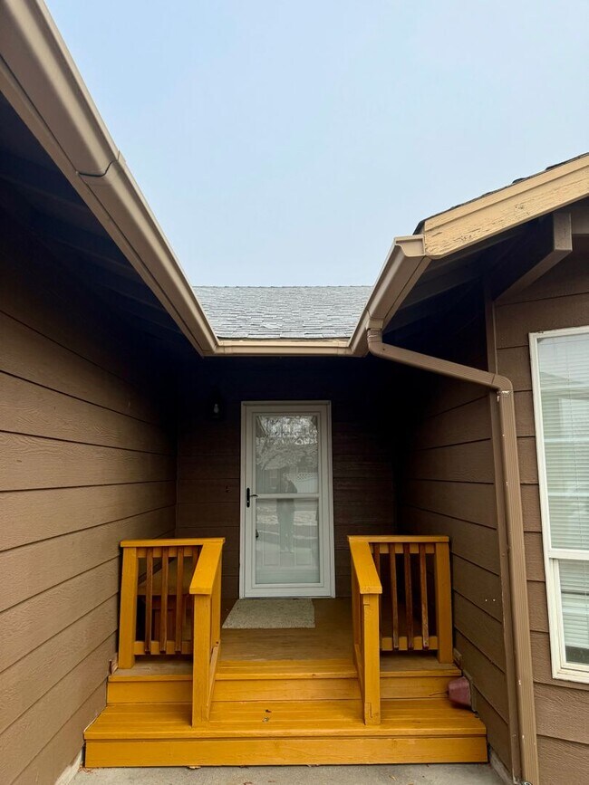 Foto del edificio - Adorable Home in SW Redmond with Huge Back...