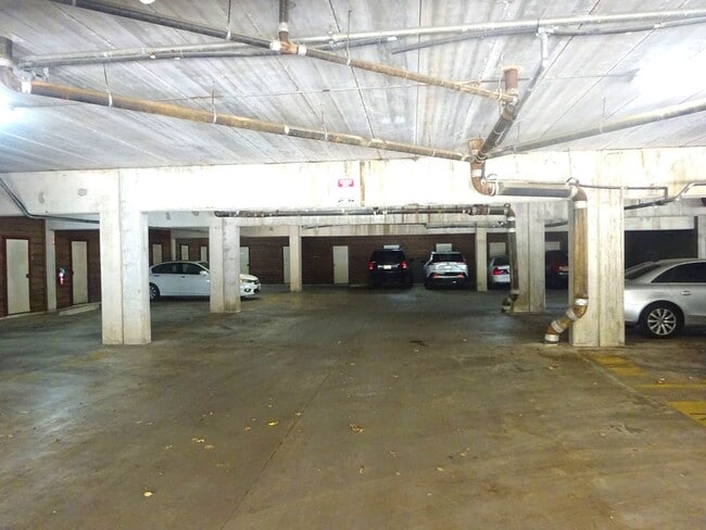 Photo - For Lease | 1 Bed, 1 Bath | 650 Sq Ft | Stratford on Baldwin Condo |