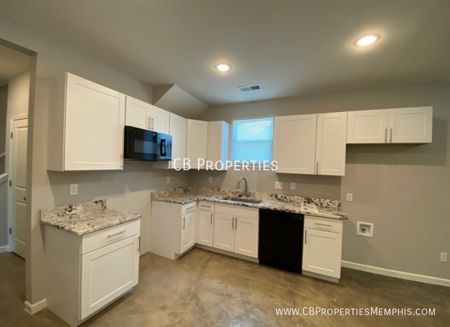 Building Photo - 903 Orphanage Ave