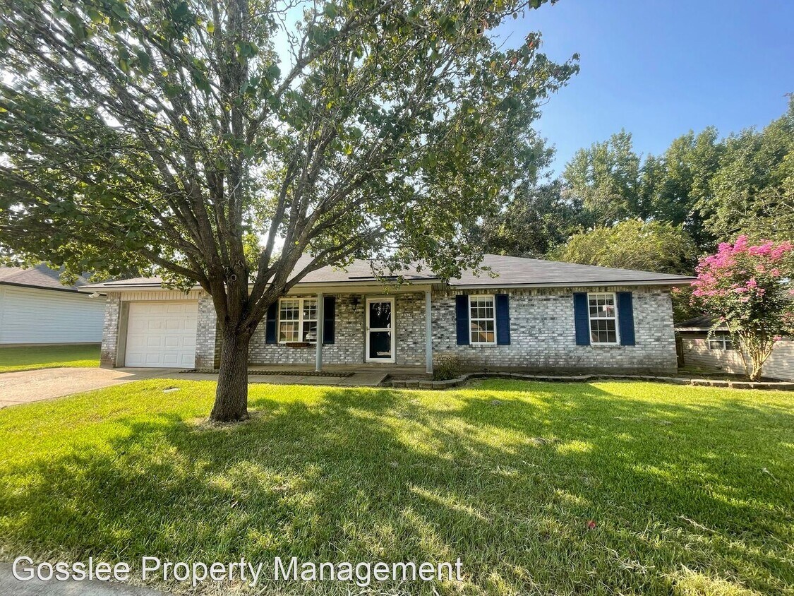 3 br, 2 bath House 7429 Pecanwood Lane House Rental in Haughton, LA