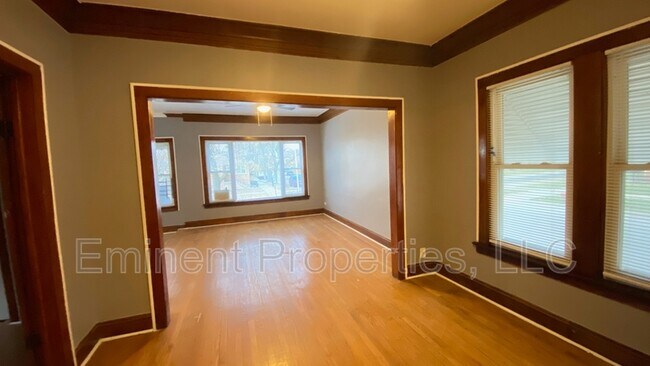 Foto del edificio - 444 W 98th St