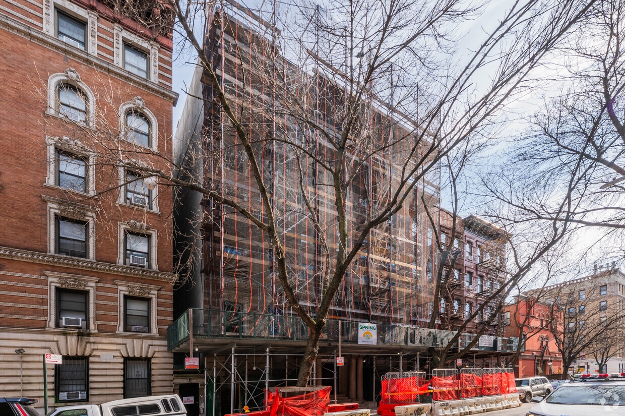 Primary Photo - 357 W 115th St