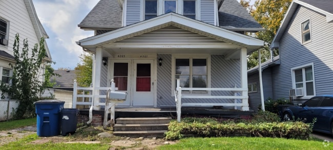 Building Photo - 4205 Caroline Ave