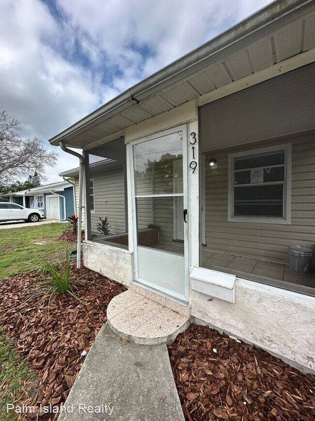 Foto del edificio - 3 br, 1 bath House - 319 80th Ave NE