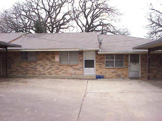 Building Photo - 1802 Jay Cir