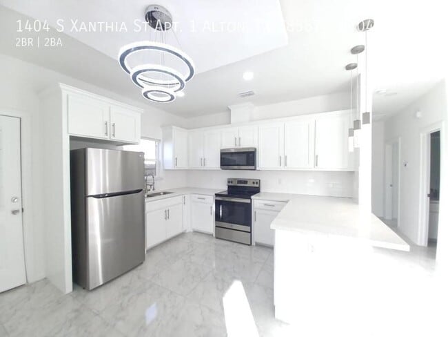 Building Photo - 1404 Xanthia, 1404-1 Xanthia
