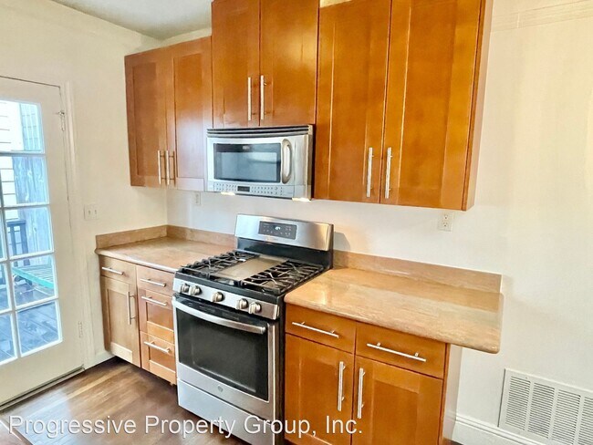Building Photo - 1 br, 1 bath House - 565 Linden Street