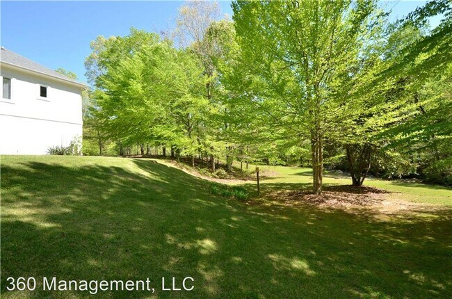 Foto del edificio - 6 br, 4 bath House - 742 Moores Mill Dr