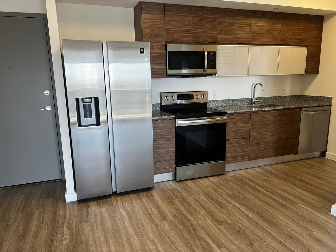 Foto principal - 538 N Miami Ave