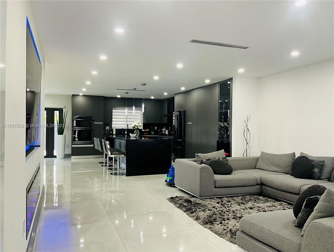 Foto principal - 1320 SW 126th Pl