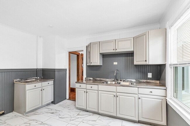 Foto del edificio - 23 Biltmore St