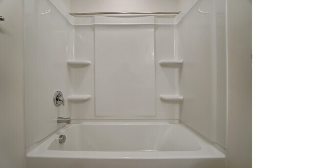 Foto del edificio - 2310 Creekmere Ln