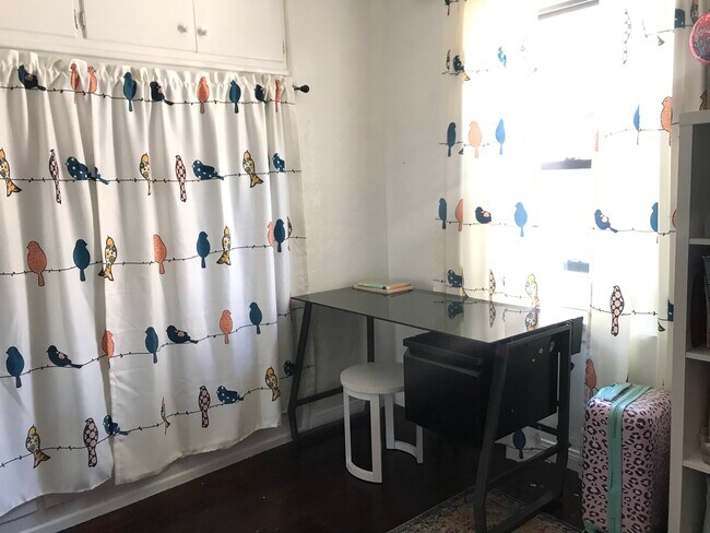 Foto del edificio - 805 N Maple St