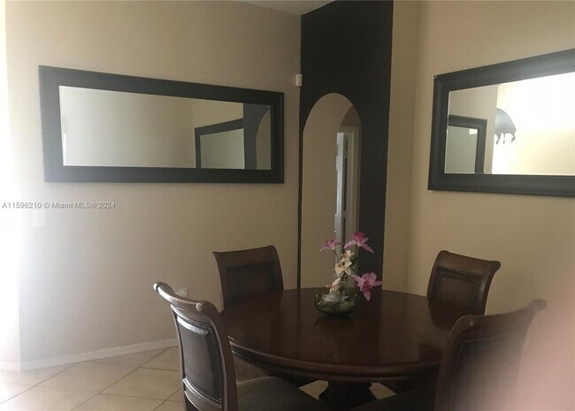 Foto del edificio - 690 SE 29th Dr