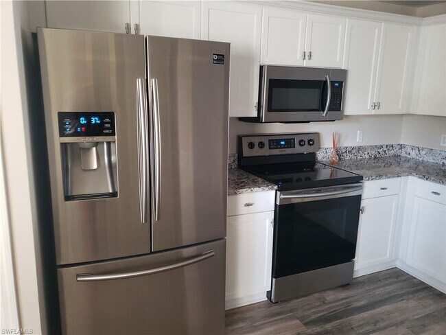 Foto del edificio - 3013 Driftwood Way