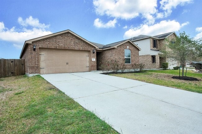 Building Photo - 104 Indigo Brush Dr