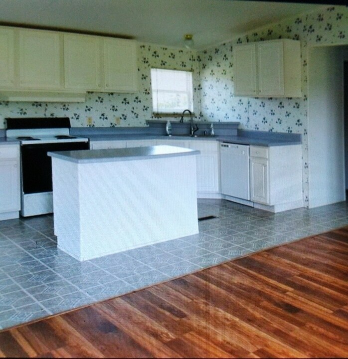 Foto del edificio - 512 McLawhorn Ln