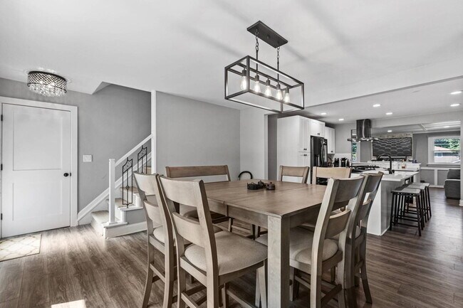 Foto del edificio - 3N736 Kenwood Ave