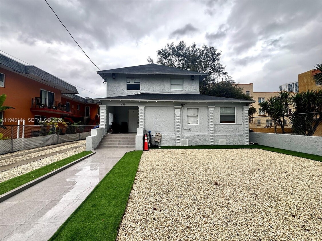 Photo - 529 Southwest 3rd Street Apt ##2, Miami, FL 33130 - 3 BR 1 BA multi-family home