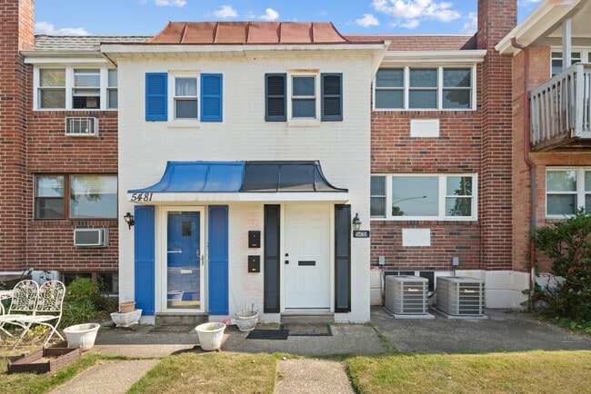 Building Photo - 5479 Quentin St
