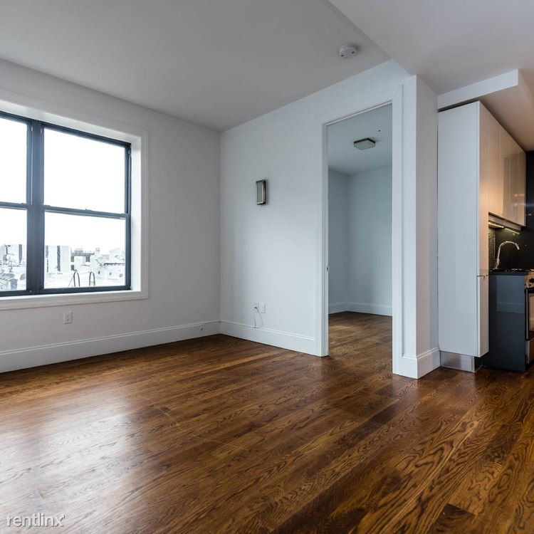 Primary Photo - 1625 Putnam Ave