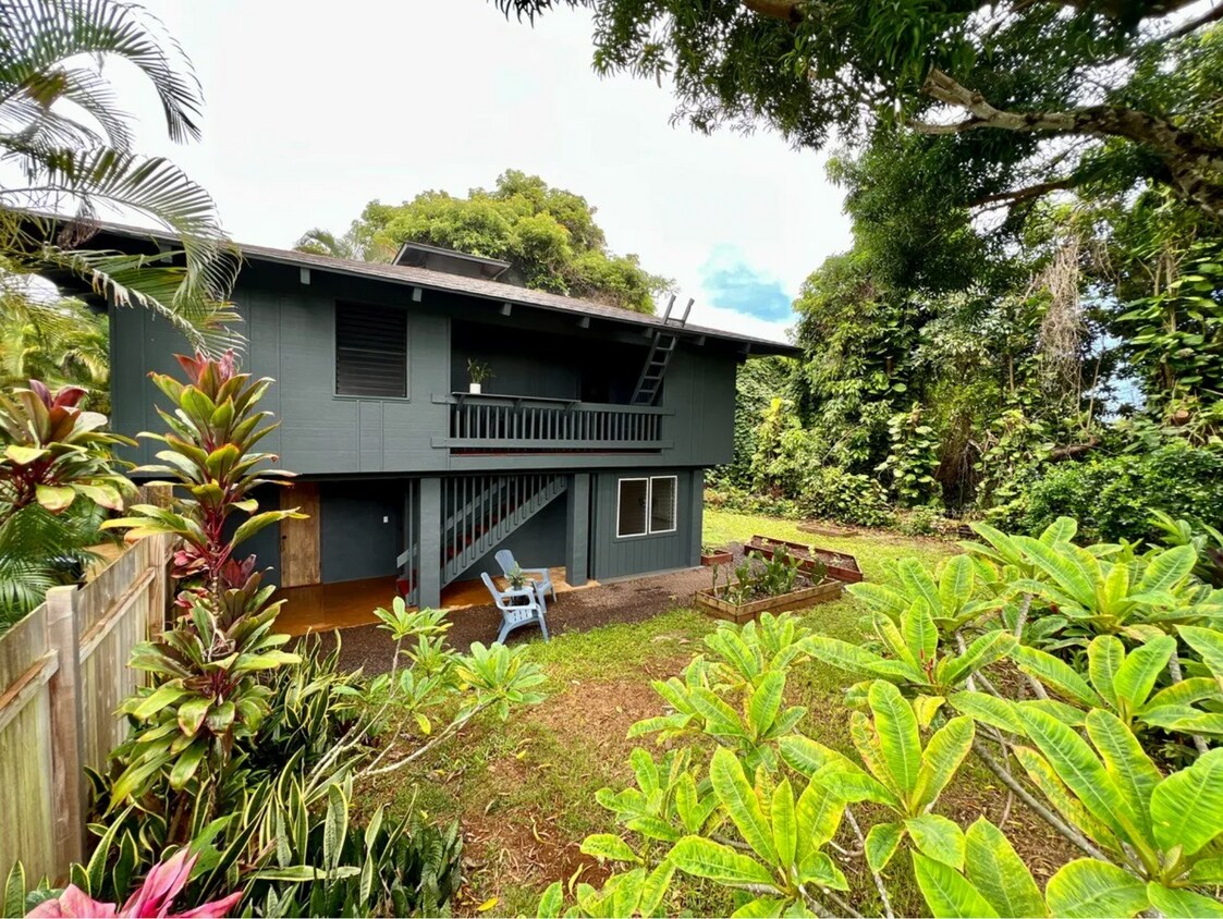1736 Kaehulua Pl, Kapaa, HI 96746 House Rental in Kapaa, HI