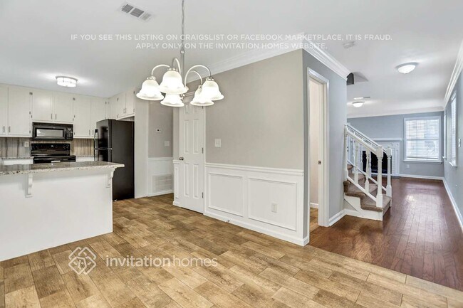 Foto del edificio - 4358 Bridle Path Ct