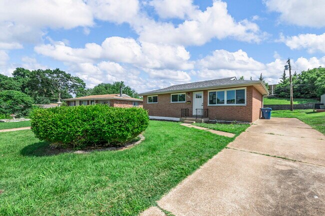 Foto del edificio - 7944 Lavington Dr