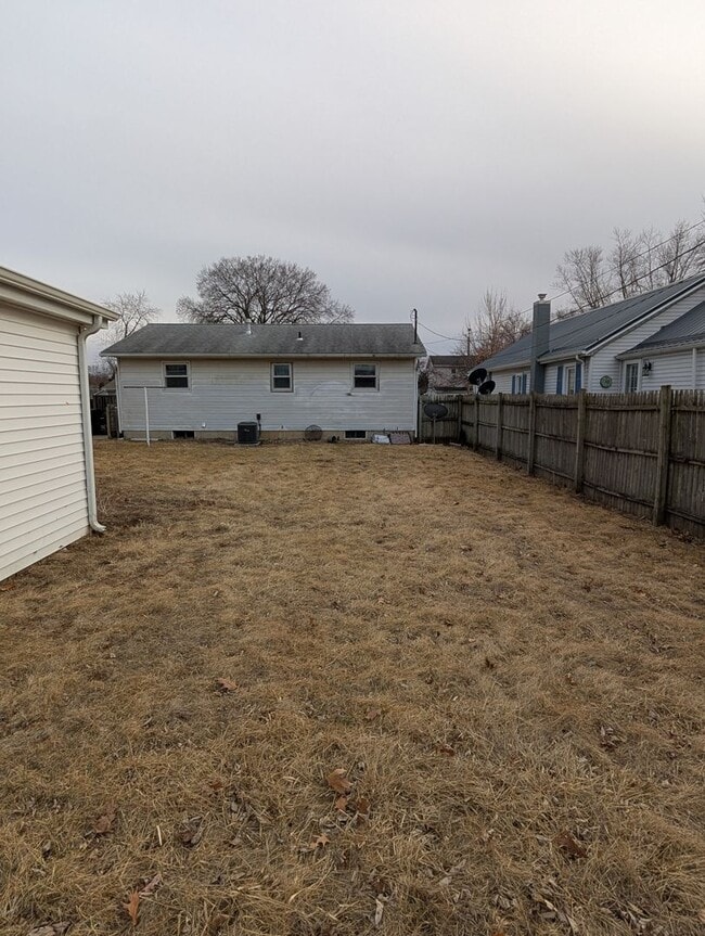 Building Photo - Affordable 2 Bedroom Single Family Home for Rent in Rock Falls Coming Soon!