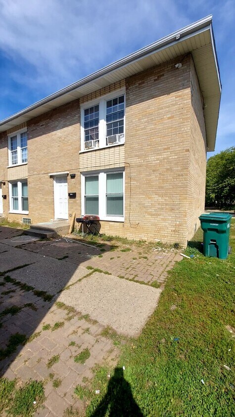 Foto principal - 2202 Hebron Ave