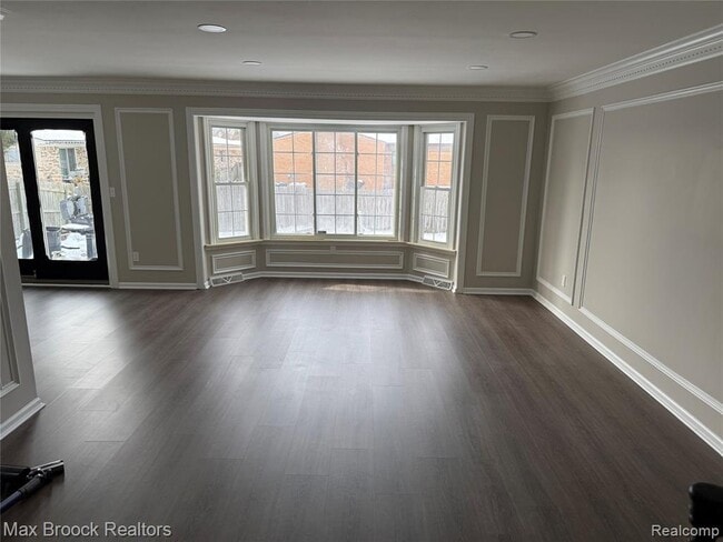 Building Photo - 38527 Claremont Dr