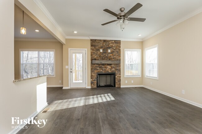 Building Photo - 1061 Brightwood Ct