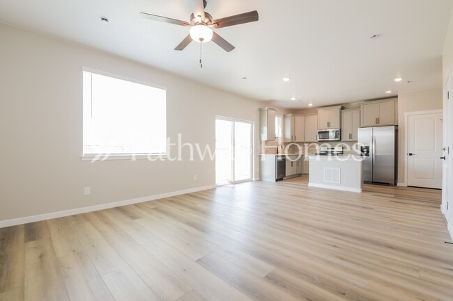 Foto del edificio - 9491 Yampa St