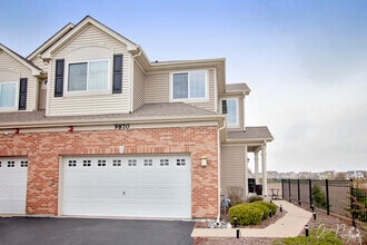 Building Photo - 9870 Williams Dr