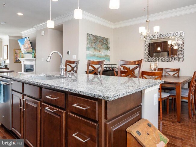 Foto del edificio - 1047 Ironwood Ln